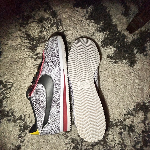 Women’s CLASSIC CORTEZ LEATHER 'SNAKESKIN' Python Shoes Sneakers. - Picture 7 of 7